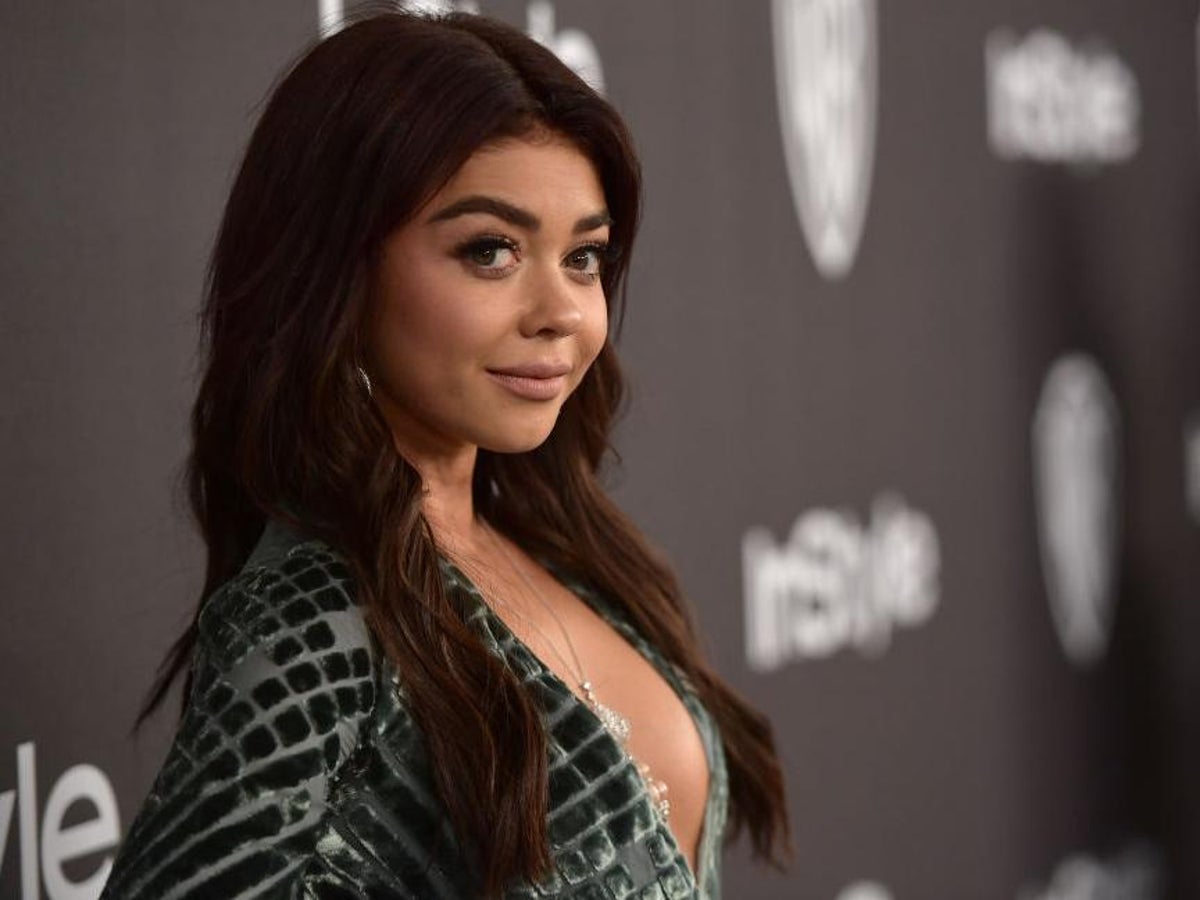 Sarah Hyland Height, Weight, Age, Stats, Wiki and More